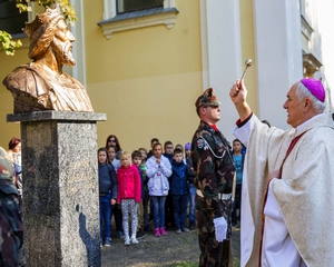 A legendák kegyes lovagkirálya