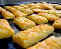 Ennivaló receptjeink - Sajtos stangli